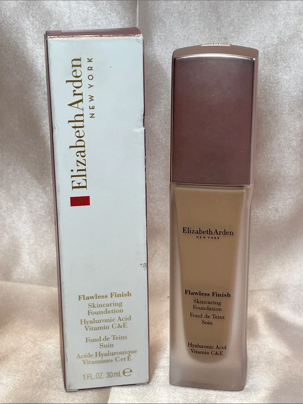 Elizabeth Arden Flawless Finish Skincaring Foundation 310C - NIB $50 MSRP